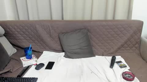 Sofia online show from 02-11-25, 04:33