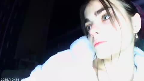 Sophie and my bestie Mandy    online show from 10-23-25, 07:12