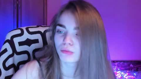 Sophie and my bestie Mandy    online show from 01-10-26, 01:24