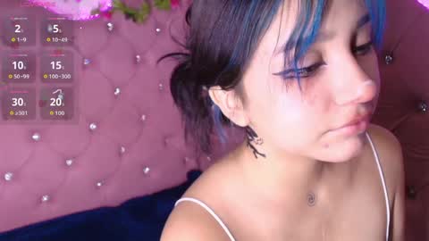   Sophie  online show from 04-19-26, 07:49