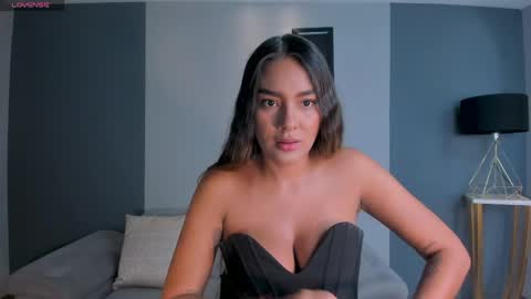 Sophie Watson online show from 04-17-26, 12:08