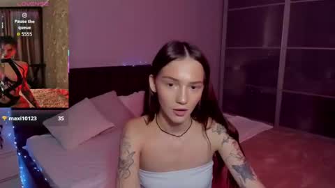 sophiewildcat online show from 06-12-26, 10:58
