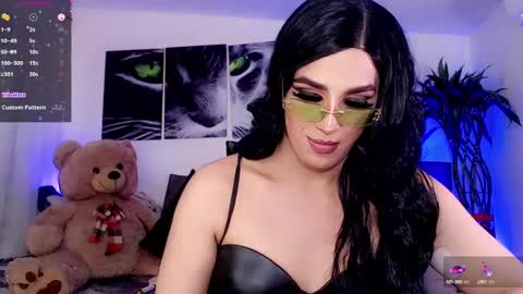 Snapshot of sophiieesweet chatting on 01-26-25, 04:20 Sophie Sweet online show from 01-26-25, 04:20