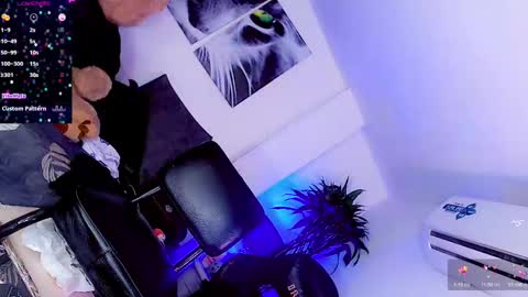 Snapshot of sophiieesweet chatting on 03-08-25, 03:45 Sophie Sweet online show from 03-08-25, 03:45
