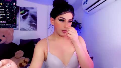 Snapshot of sophiieesweet chatting on 03-10-25, 02:05 Sophie Sweet online show from 03-10-25, 02:05