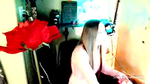 Soph online show from 04-28-26, 03:44