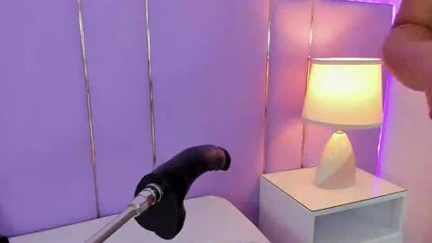 Sophy online show from 12-04-25, 11:52