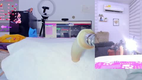 Snapshot of soraya_davis_ chatting on 10-26-25, 09:26 Soraya online show from 10-26-25, 09:26