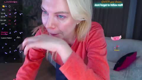 Lisa online show from 12-18-25, 03:34