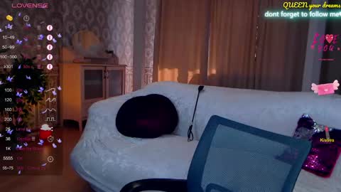 Lisa online show from 04-17-26, 03:09