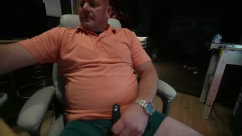 Snapshot of soundfreqnj chatting on 10-23-25, 04:01 soundfreqnj online show from 10-23-25, 04:01