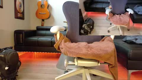 soundingslutslave online show from 10-22-25, 04:40