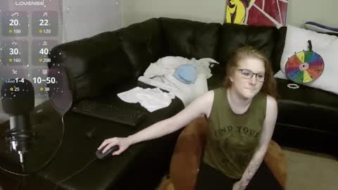 Snapshot of southerbunny chatting on 02-11-25, 10:15 Bunnydathug online show from 02-11-25, 10:15