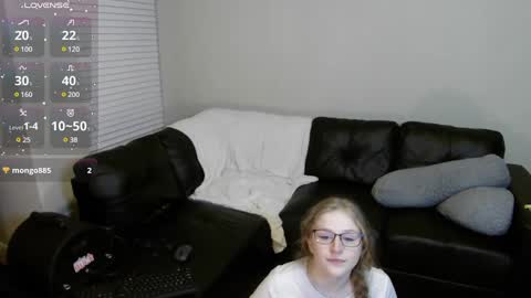 Snapshot of southerbunny chatting on 02-26-25, 08:37 Bunnydathug online show from 02-26-25, 08:37