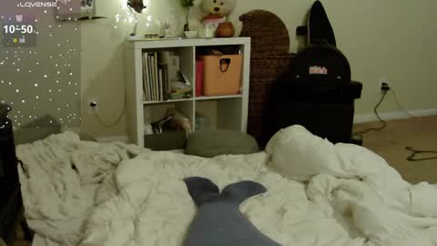 Snapshot of southerbunny chatting on 10-05-25, 10:02 Bunnydathug online show from 10-05-25, 10:02