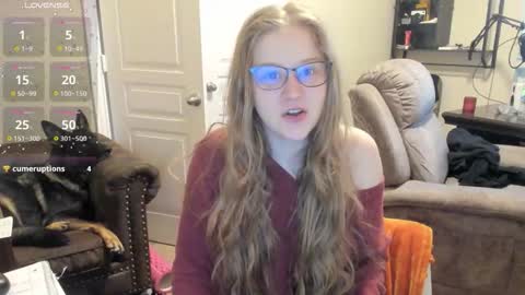 Snapshot of southerbunny chatting on 12-04-25, 02:04 Bunnydathug online show from 12-04-25, 02:04