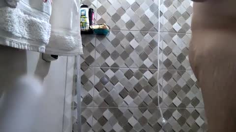 Snapshot of souzabig chatting on 09-21-25, 06:04 souzabig online show from 09-21-25, 06:04