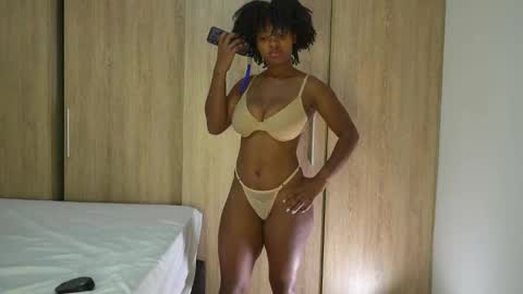 Snapshot of sow_fitt chatting on 02-17-26, 11:55 sow_fitt online show from 02-17-26, 11:55