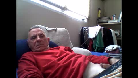 Snapshot of sox1957 chatting on 12-01-25, 05:40 sox1957 online show from 12-01-25, 05:40