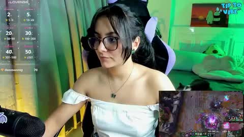 Lili online show from 03-05-25, 01:52