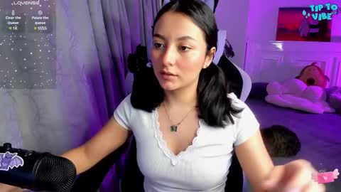 Lili online show from 03-08-25, 11:39