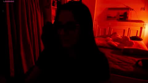 Lili online show from 09-19-25, 03:19