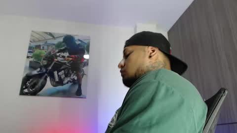 Snapshot of soy_apolo chatting on 02-11-26, 04:34 soy_apolo online show from 02-11-26, 04:34