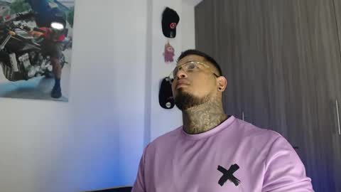 Snapshot of soy_apolo chatting on 02-19-26, 04:03 soy_apolo online show from 02-19-26, 04:03