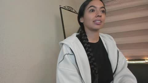 soy_gabrielaa online show from 05-19-26, 12:55