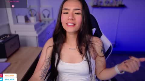 Luisa    online show from 09-15-25, 02:00