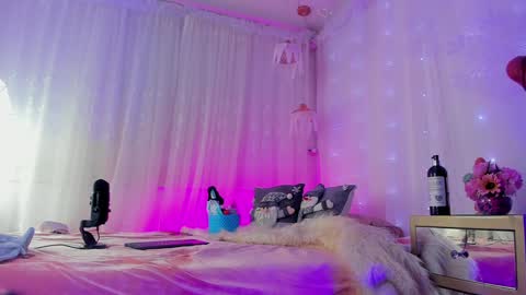 Snapshot of soyemi_ chatting on 01-06-25, 01:42 25 online show from 01-06-25, 01:42