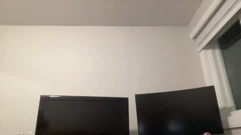 Soyoceanne online show from 03-27-26, 01:33