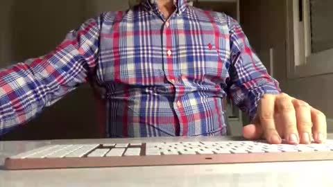 Snapshot of spa_eng chatting on 01-09-26, 07:37 SPA ENG online show from 01-09-26, 07:37