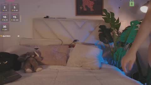 Snapshot of space_sexjs chatting on 09-30-25, 12:26 ali online show from 09-30-25, 12:26