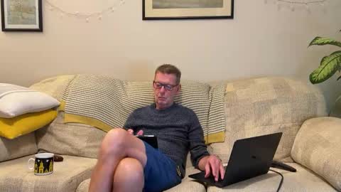 spaceman_fun online show from 10-26-25, 07:42