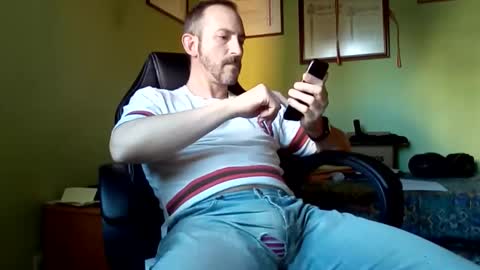 Manu  online show from 01-16-25, 03:56