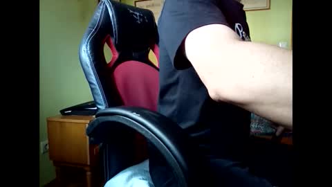 Manu  online show from 05-10-26, 03:28