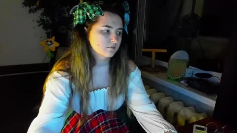 Snapshot of spanking_girls chatting on 12-25-24, 12:05 Evgenia online show from 12-25-24, 12:05