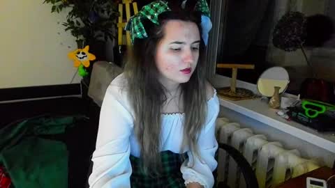 Snapshot of spanking_girls chatting on 12-25-24, 03:08 Evgenia online show from 12-25-24, 03:08