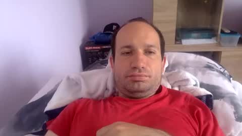 Snapshot of sparei7 chatting on 04-23-26, 10:14 Snaiky online show from 04-23-26, 10:14