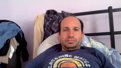 Snapshot of sparei7 chatting on 04-25-26, 03:42 Snaiky online show from 04-25-26, 03:42