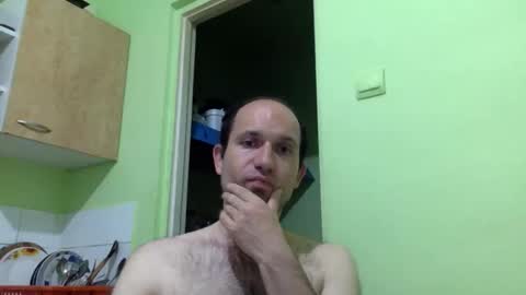 Snapshot of sparei7 chatting on 04-30-26, 09:30 Snaiky online show from 04-30-26, 09:30