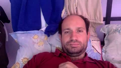 Snapshot of sparei7 chatting on 05-16-26, 11:31 Snaiky online show from 05-16-26, 11:31