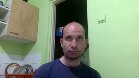 Snapshot of sparei7 chatting on 05-18-26, 09:53 Snaiky online show from 05-18-26, 09:53