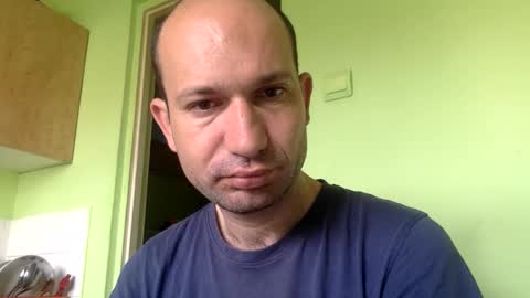 Snapshot of sparei7 chatting on 05-19-26, 09:37 Snaiky online show from 05-19-26, 09:37