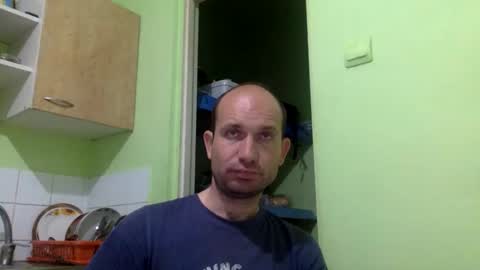Snapshot of sparei7 chatting on 05-19-26, 09:43 Snaiky online show from 05-19-26, 09:43