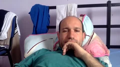 Snapshot of sparei7 chatting on 06-02-26, 09:22 Snaiky online show from 06-02-26, 09:22