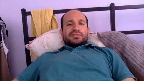 Snapshot of sparei7 chatting on 06-20-26, 10:07 Snaiky online show from 06-20-26, 10:07