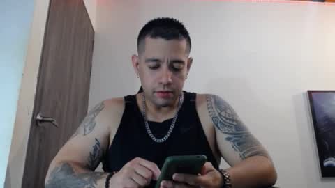     online show from 02-10-25, 05:25