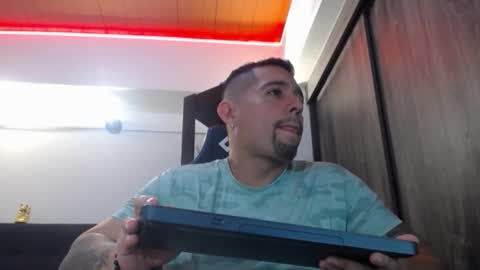     online show from 01-14-26, 05:24